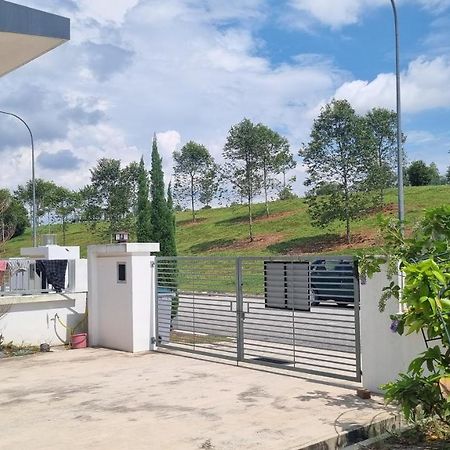Baituljannah Homestay Batu Pahat Exterior photo