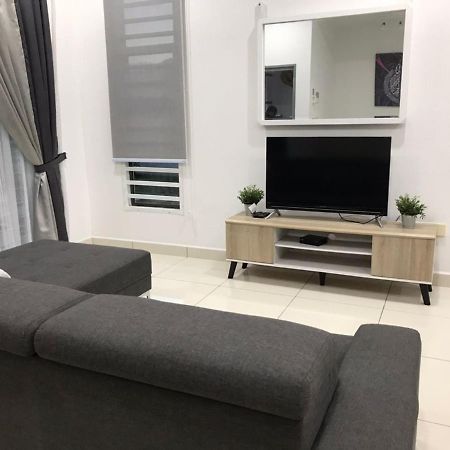 Baituljannah Homestay Batu Pahat Exterior photo